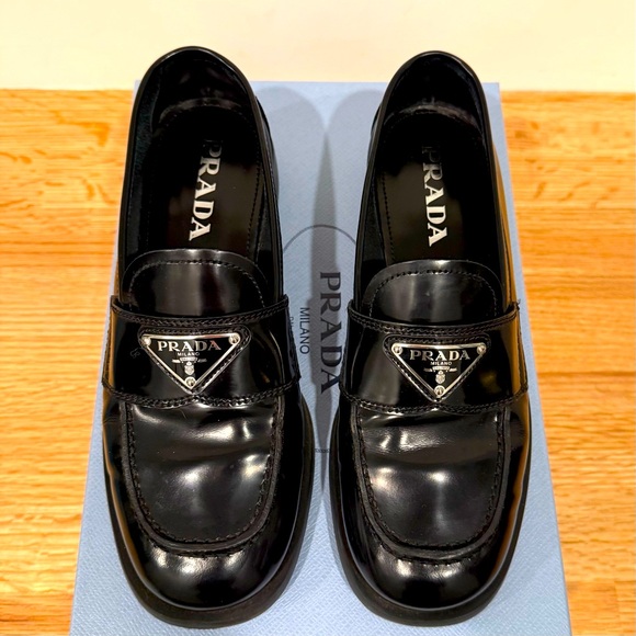 Prada Triangle Logo Loafer (women 35.5) - Picture 1 of 15
